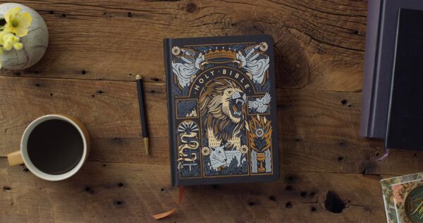 ESV Artist Series Single Column Journaling Bible (Joshua Noom, The Lion and the Lamb) - Image 2